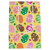 Colorful Easter Pattern Yellow Background Medium Cadeauzakje (Achterkant)