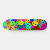 COLORFUL FACES COLLAGE SKATEBOARD (Horizontaal)