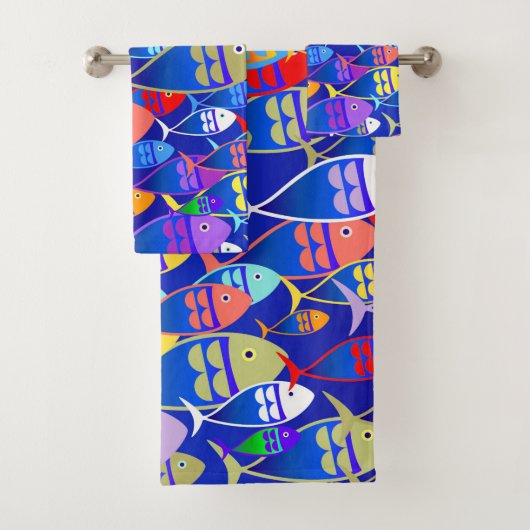 Colorful Fish Art Deco Design Bad Handdoek (Insitu)