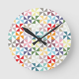 Colorful Geometric Pinrad Ronde Klok