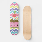 Colorful Kawaii Cupcake on Chevrons Skateboard (Voorkant)