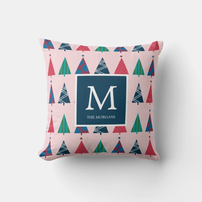 Colorful Modern Holiday Trees met Monogram Kussen (Voorkant)
