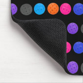 Colorful Pickleball op zwart Muismat (Hoek)