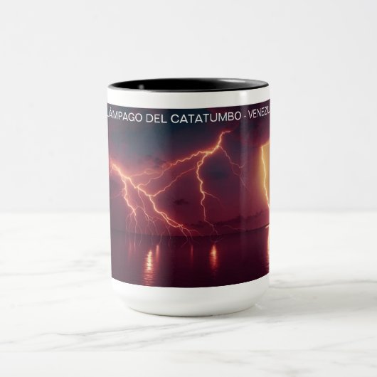Combo mug 1 de Relámpago del Catatumbo. (Centre)