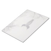 Common Loon zwemt in een noordelijk meer in de win Notitieblok (Schuin)