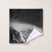 Compass star embleem monogram dramatische bergen bad handdoek (Wasdoekje)