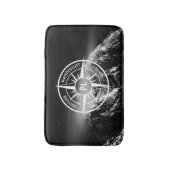 Compass star embleem monogram dramatische bergen badmat (Voorkant Verticaal)