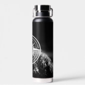 Compass star embleem monogram dramatische bergen waterfles (Achterkant)