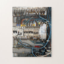 Complexe industriële bedrading puzzel uitdaging
