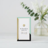 Composez le carte de visite d'artiste - (Debout devant)