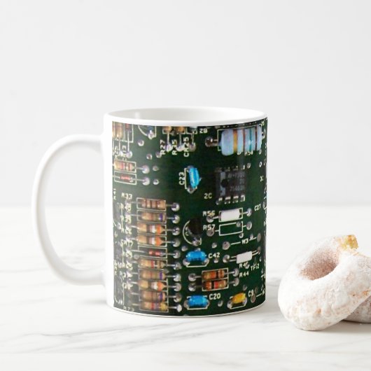 Computer Electronics Printen Circuit Board Afbeeld Koffiemok (Met donut)