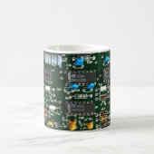 Computer Electronics Printen Circuit Board Afbeeld Koffiemok (Center)