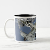 Computergegenereerd uitzicht 5 tweekleurige koffiemok (Links)