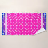Conception avec motif géométrique dessiné à la mai (Serviette de bain)