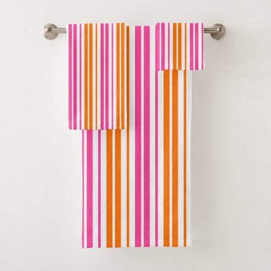Conception de bandes verticales orange rose blanc  (En situation)