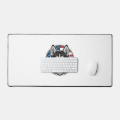Conception de chemise vectorielle de chien patriot (Clavier et souris)