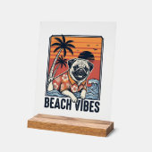 Conception de gravure vintage pug ambiance plage_1 (Angle)