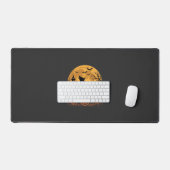 Conception de lune de Halloween de berger allemand (Clavier et souris)