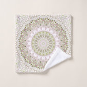 Conception de motif mandala floral rose et vert (Gant de toilette)