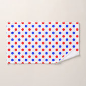 Conception de points noirs blancs rouges bleus  (Serviette à main)