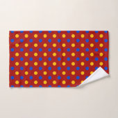 Conception de points polka rouges bleus jaunes (Serviette à main)