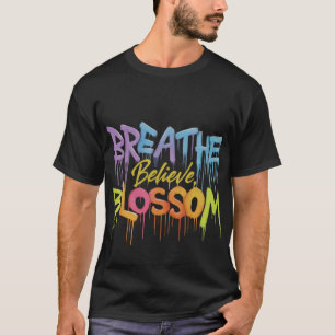 Conception de t-shirt Tee Bloom arc-en-ciel