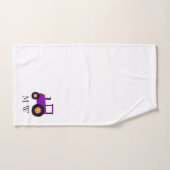 Conception de tracteur violet monogrammé (Serviette à main)