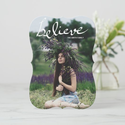 Conception moderne de la main de script de vacance (Debout devant)