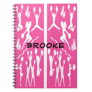 CONCEPTION pom-pom girl DE CARNET BLANC ET ROSE