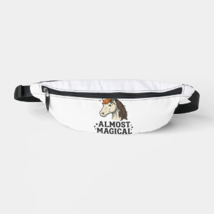 Cône de licorne presque magique T-Shir graphique v