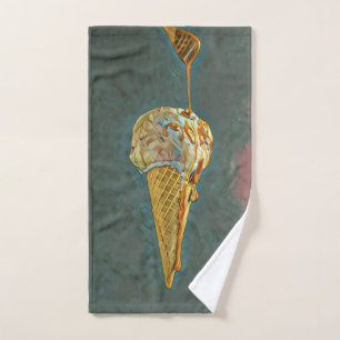 Cône glace chocolat fondu