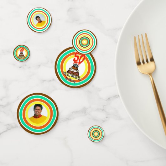 Confettis Gâteau d'anniversaire en feu avec 50 bougies (Groupe)