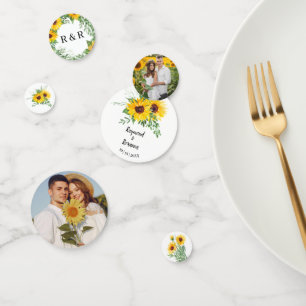 Confettis Réception de mariage avec verdure et tournesols