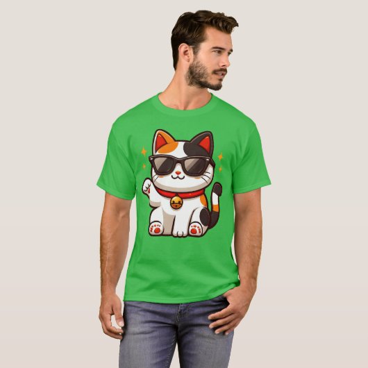 Confident Cat Sporting Sunglasses and Waving Hello T-shirt (Voorkant volledig)