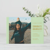 CONGRATS MINIMALISTES MODERNES INVITATION DIPLÔMÉE (Debout devant)