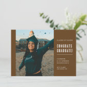 CONGRATS MINIMALISTES MODERNES INVITATION DIPLÔMÉE (Debout devant)
