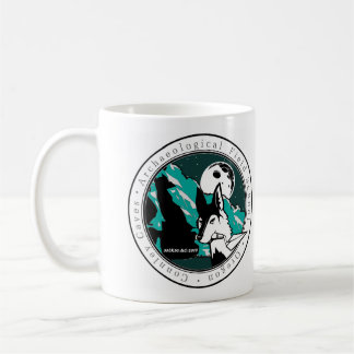 Connley foudroie la tasse archéologique de l'école