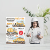 Construction Anniversaire Fête Invitation Avec Pho (Debout devant)