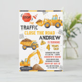 Construction Birthday Invitation (Debout devant)