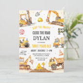 Construction Boy Birthday Invitation (Debout devant)