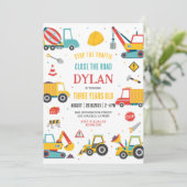 Construction Boy Birthday Invitation (Debout devant)