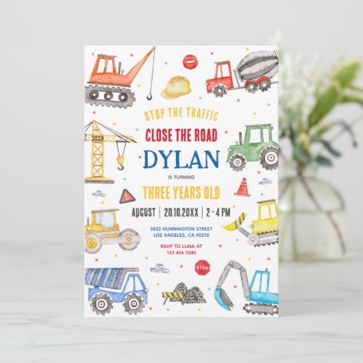 Construction Boy Birthday Invitation (Debout devant)