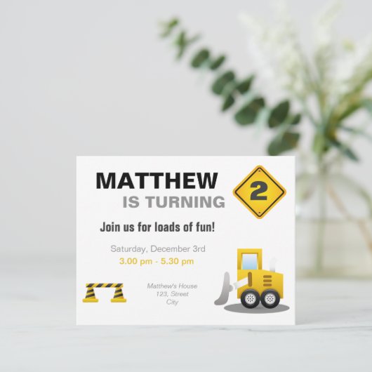 Construction Boy Invitation d'anniversaire (Debout devant)