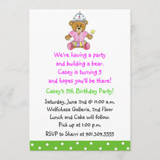 Construction de fille une invitation d'ours
