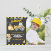 Construction Photo Birthday Invitation Turning 6 (Debout devant)
