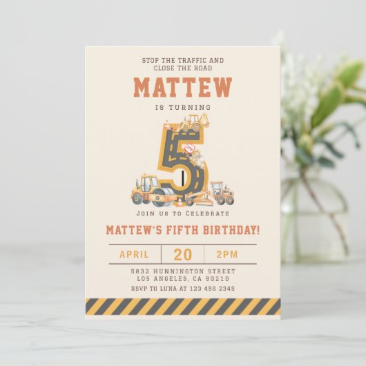 Construction Vehicles 5th Birthday Invitation (Debout devant)