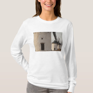 Consuegra, antieke windmolens van La Mancha T-shirt