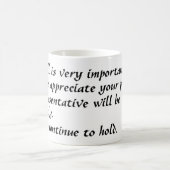 Continuer À Tenir La Mug (Centre)