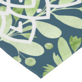 Contrast Harmony: Leaf and Mandala Table Runner Lange Tafelloper (Hoek)