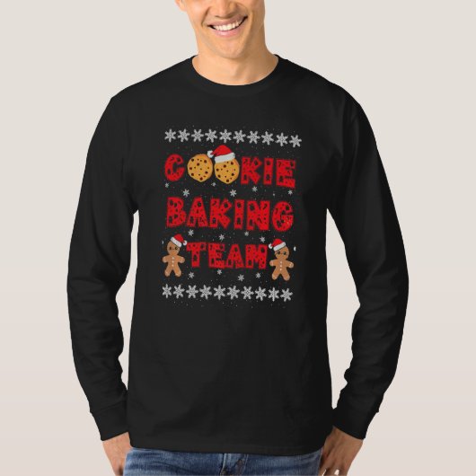 Cookie Baking Team Gingerbread Men With Xmas Hats  T-shirt (Voorkant)